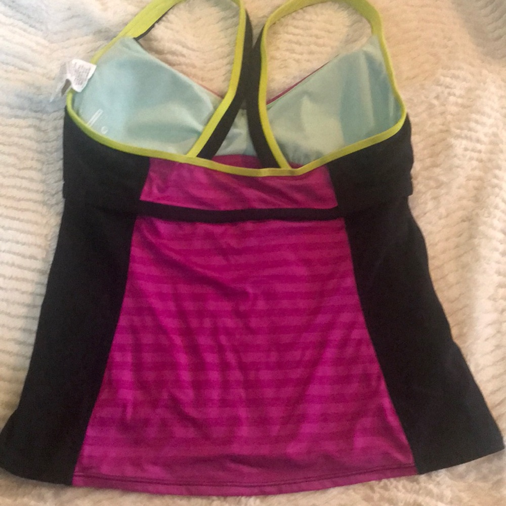 Nike - Picture 4 of 4